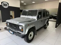Usata Land Rover Defender S 122 CV (89 kW) 2009 Argento Station wagon