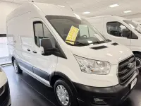 Usata Ford Transit Trend 130 CV (95 kW) 2021 Grigio chiaro Berlina