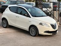 Usata Lancia Ypsilon Platinum 95 CV (69 kW) 2011 Bianco Utilitaria