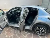 Usata Peugeot 208 GT-line 102 CV (75 kW) 2020 Utilitaria