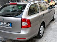 Usata Skoda Octavia 105 CV (77 kW) 2010 Marrone Station wagon