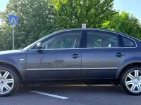 Usata VW Passat Highline 131 CV (96 kW) 2001 Grigio Berlina