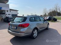 Usata Opel Astra 140 CV (102 kW) 2015 Grigio Station wagon