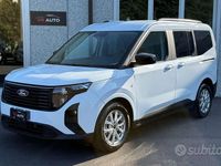 Usata Ford Tourneo Courier Titanium 124 CV (91 kW) 2025 Bianco Monovolume