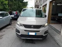 Begagnad Peugeot Rifter 131 HK (96 kW) 2022 Grå Minibuss
