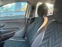 Usata Lancia Ypsilon Gold 95 CV (69 kW) 2016 Utilitaria