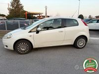 Usata Fiat Grande Punto Dynamic 90 CV (66 kW) 2009 Bianco Utilitaria