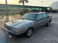 Usata Volvo 960 190 CV (139 kW) 1990 Grigio Berlina