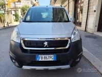 Usata Peugeot Partner Tepee Outdoor 99 CV (72 kW) 2016 Grigio Monovolume