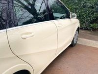 Usata Mercedes B200 Executive 156 CV (114 kW) 2014 Beige Monovolume