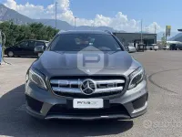 Usata Mercedes GLA250 Premium 211 CV (155 kW) 2017 Grigio SUV