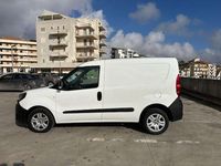 Usata Fiat Doblò 105 CV (77 kW) 2021 Bianco Monovolume