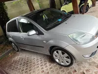Usata Ford Fiesta 68 CV (50 kW) 2005 Grigio Utilitaria