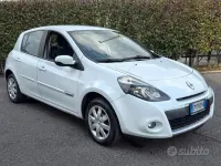 Usata Renault Clio IV Dynamique 75 CV (55 kW) 2012 Bianco Berlina