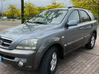 Begagnad Kia Sorento 140 HK (102 kW) 2005 Grå SUV
