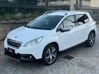 Usata Peugeot 2008 Allure 92 CV (67 kW) 2014 Bianco SUV