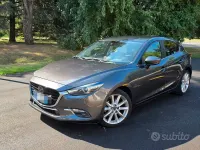 Usata Mazda 3 Exceed 105 CV (77 kW) 2017 Grigio Berlina