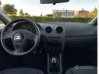 Usata Seat Ibiza 75 CV (55 kW) 2007 Grigio Utilitaria