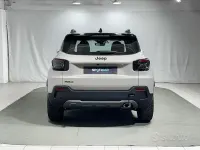 Nuova Jeep Avenger 145 CV (106 kW) 2026 Grigio SUV