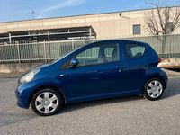 Usata Toyota Aygo 67 CV (49 kW) 2007 Blu Utilitaria