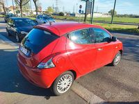 Usata Lancia Ypsilon Gold 69 CV (50 kW) 2015 Rosso Utilitaria