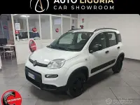Usata Fiat Panda 4x4 S 86 CV (63 kW) 2020 Bianco Utilitaria