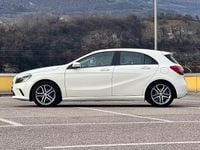 Usata Mercedes A180 Premium 122 CV (89 kW) 2016 Bianco Berlina