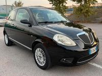 Usata Lancia Ypsilon 90 CV (66 kW) 2007 Nero Utilitaria