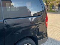 Usata Hyundai H-1 136 CV (100 kW) 2011 Nero Monovolume