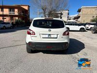 Usata Nissan Qashqai Tekna 150 CV (110 kW) 2010 Bianco SUV