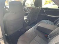 Usata Mercedes E200 163 CV (119 kW) 2001 Argento Berlina