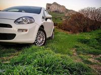 Usata Fiat Punto 69 CV (50 kW) 2016 Bianco Utilitaria