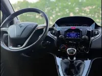 Usata Lancia Ypsilon Gold 80 CV (58 kW) 2017 Nero Utilitaria