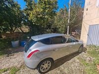 Usata Lancia Delta 120 CV (88 kW) 2013 Grigio Utilitaria