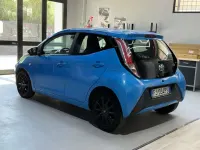 Usata Toyota Aygo Cool 69 CV (50 kW) 2017 Blu/azzurro Utilitaria