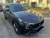 Usata Maserati Levante 275 CV (202 kW) 2020 Nero SUV