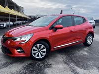 Usata Renault Clio V Business 86 CV (63 kW) 2020 Arancione Berlina