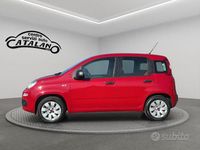 Usata Fiat Panda Lounge 69 CV (50 kW) 2013 Rosso Utilitaria