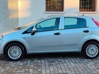 Usata Fiat Punto Lounge 77 CV (56 kW) 2016 Argento Berlina