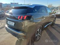 Usata Peugeot 3008 GT-line 120 CV (88 kW) 2017 Verde SUV