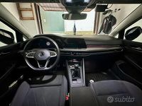 Usata VW Golf VII 131 CV (96 kW) 2021 Grigio Utilitaria