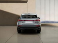 Nuova Audi Q4 e-tron Comfort 150 kW (204 CV) 2026 Grigio taifun metallizzato SUV