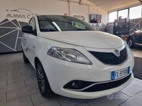 Usata Lancia Ypsilon Platinum 69 CV (50 kW) 2017 Bianco Utilitaria