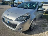 Usata Renault Clio II 75 CV (55 kW) 2010 Grigio Berlina