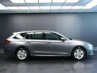 Usata Skoda Octavia Executive 116 CV (85 kW) 2024 Grigio scuro Station wagon