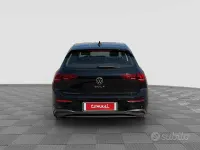 Usata VW Golf VIII Life 116 CV (85 kW) 2025 Nero Berlina