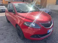 Usata Lancia Ypsilon Silver 69 CV (50 kW) 2022 Rosso Utilitaria