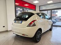 Usata Lancia Ypsilon 69 CV (50 kW) 2022 Bianco Utilitaria