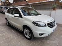 Usata Renault Koleos Luxe 150 CV (110 kW) 2013 Bianco SUV