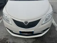 Usata Lancia Ypsilon Silver 69 CV (50 kW) 2016 Utilitaria